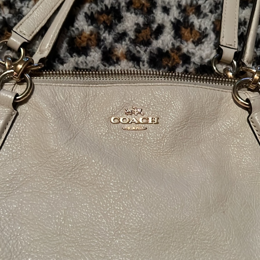 Coach handle satchel bag - Picture 2 of 5